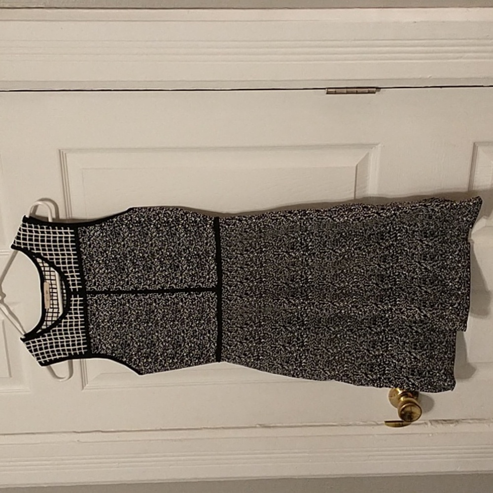 41 Hawthorn Dorthie Sweater Dress Black and White Windowpane Size Medium